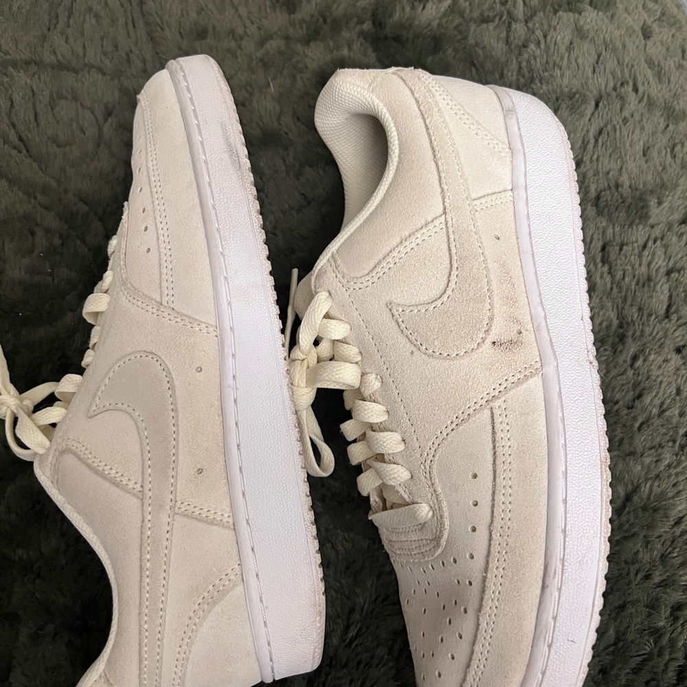 Nike Court Vision Low Suede Sneakers Coconut Milk White Size 9